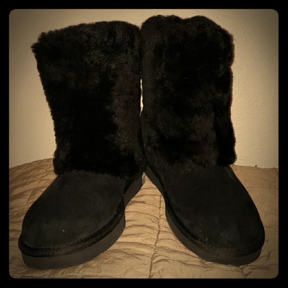 Black UGG boots